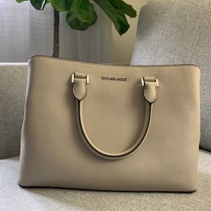 Michael Kors Savannah